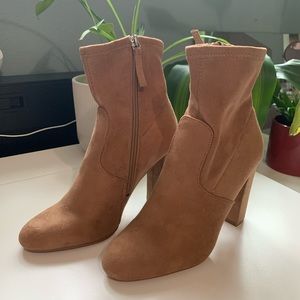 Steve Madden Edit Bootie - Camel Brown